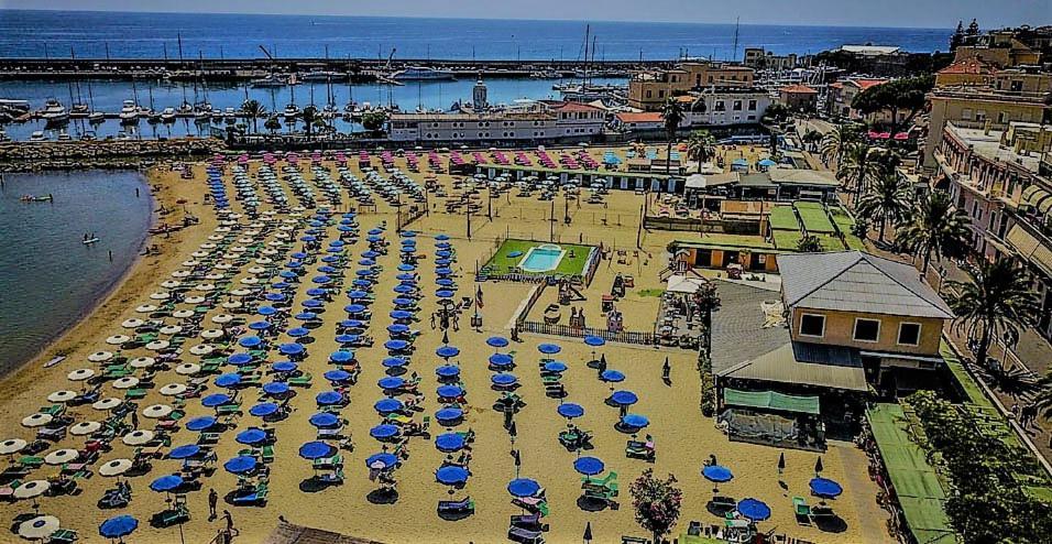 Loft Cavour - Teatro Ariston Apartman San Remo Kültér fotó