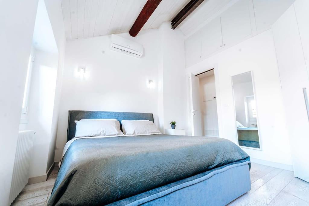 Loft Cavour - Teatro Ariston Apartman San Remo Kültér fotó